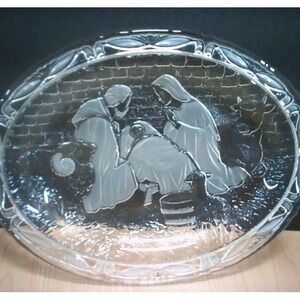 New In Box Mikasa Celebrations Nativity Plaque Complete W/ Display Stand